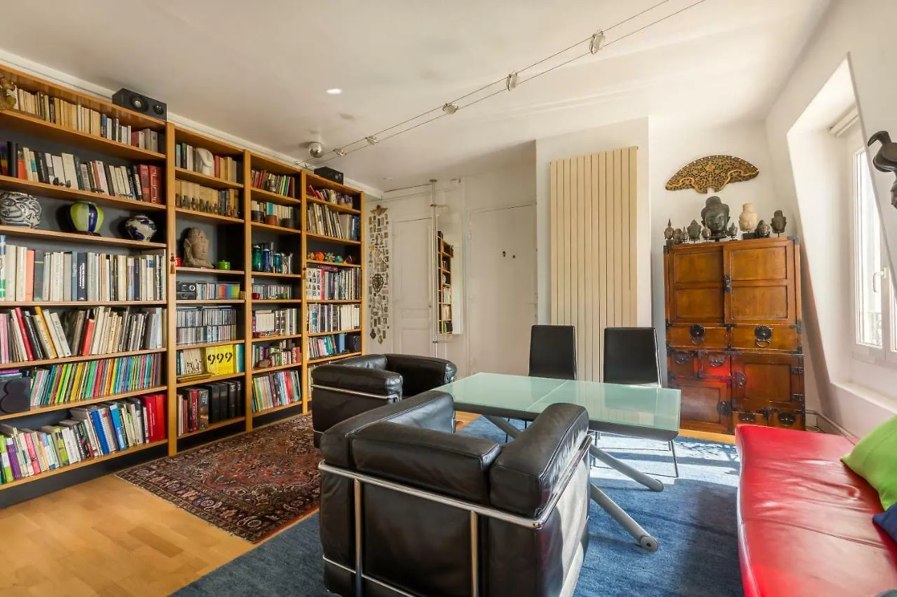 Veeve - The Art Archive Apartmán